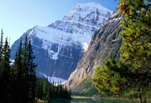 亚博体育：文明观赛，展现亚泰球迷新风采，共筑“南岭”风景线.